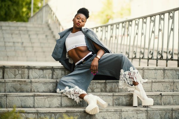 How Are Electric Cars Shaping the Future of Urban Mobility?